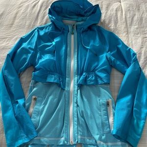 Lululemon jacket size 6